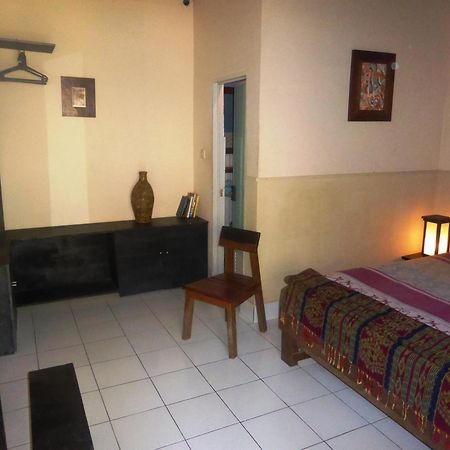 La Casa Homestay Сенггігі Номер фото
