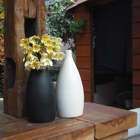 La Casa Homestay Сенггігі Номер фото