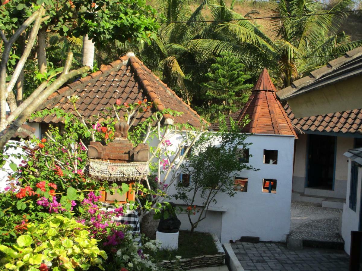 La Casa Homestay Сенггігі Екстер'єр фото